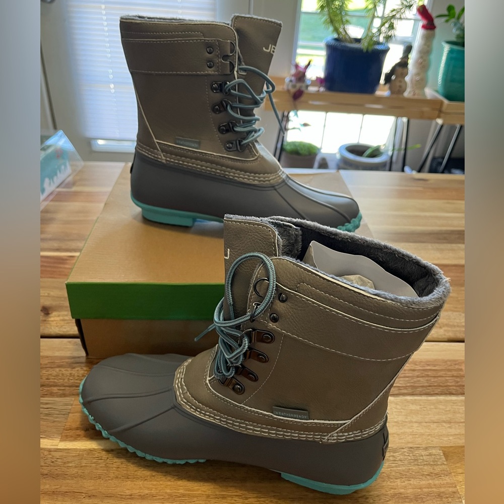 Jbu snow boots blue/grey women’s Sz 9